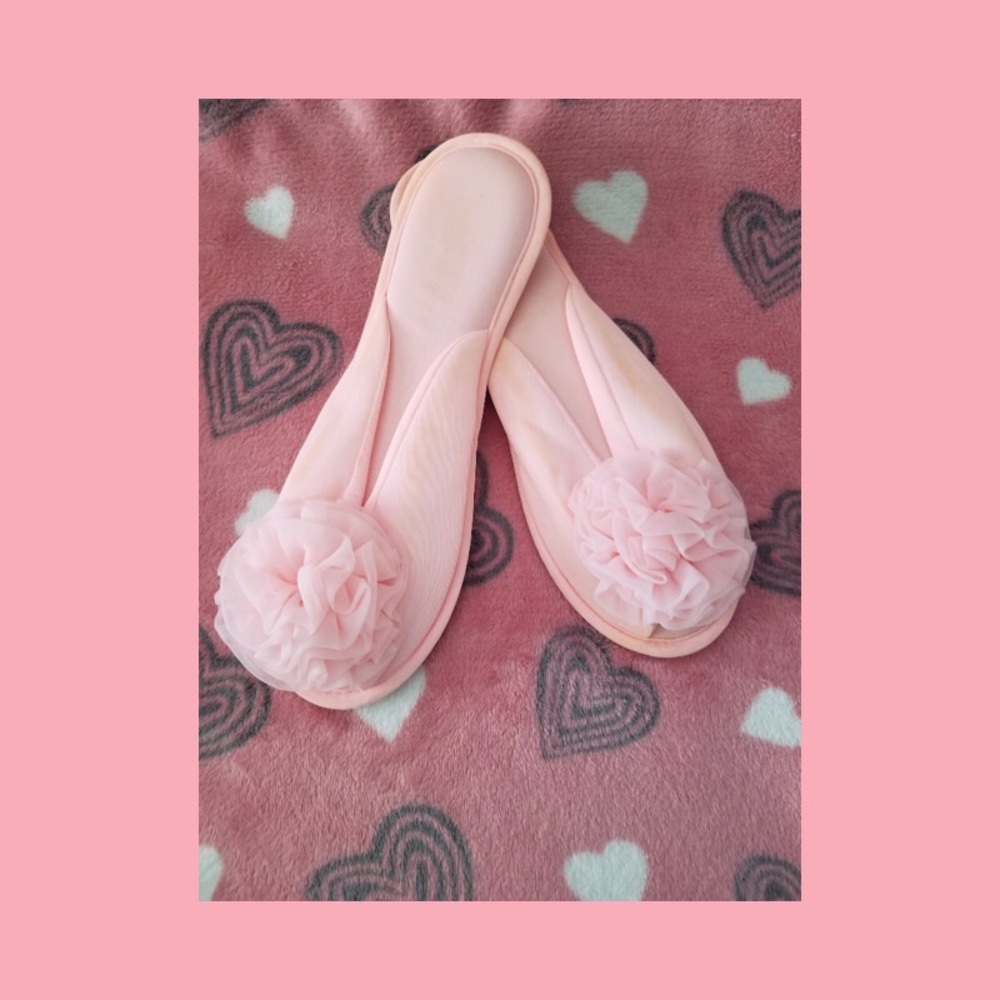 VTG 60s Madye’s Pink Nylon Ruffle Rosette Ladies Glam Boudoir Skuffs Slippers L - Picture 6 of 6